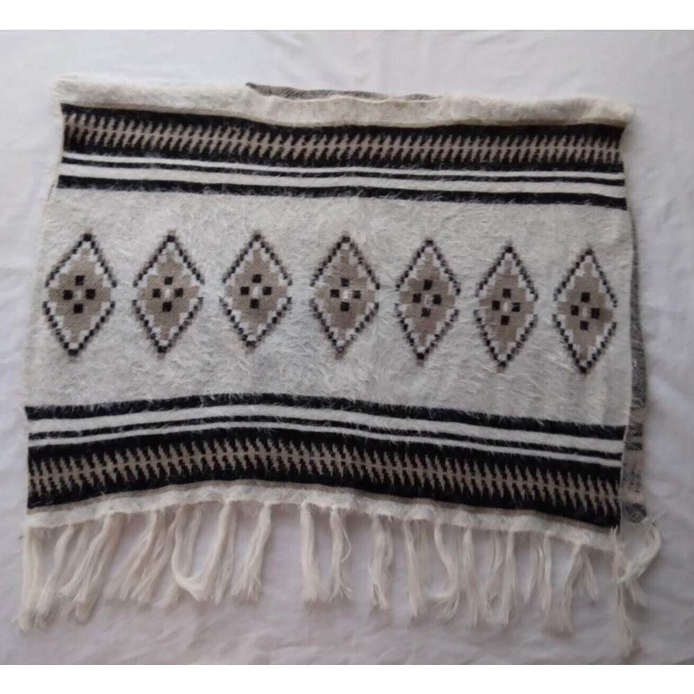 Neiman Marcus Poncho Sweater Fringe Boho Womens One Size - Picture 2 of 9